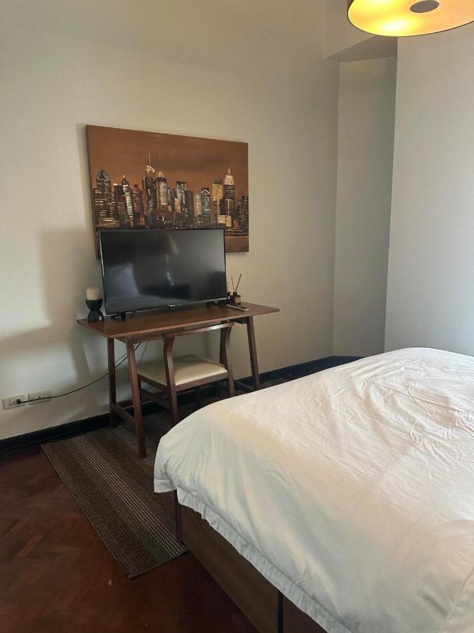 Suites De Marina Manila With Netflix Luaran gambar